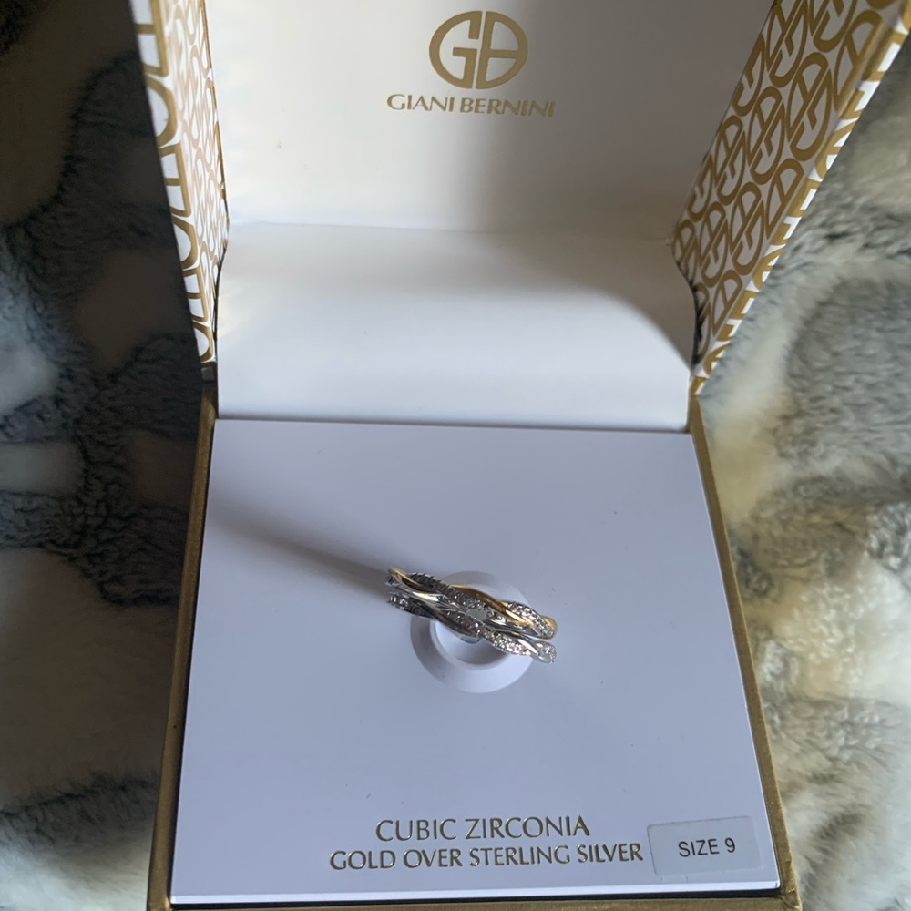 New Ring Set - Picture 2 of 5